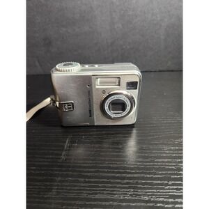Kodak EasyShare C340‎ Silver 5MP Digital Camera 3x Zoom AS IS UNTESTED